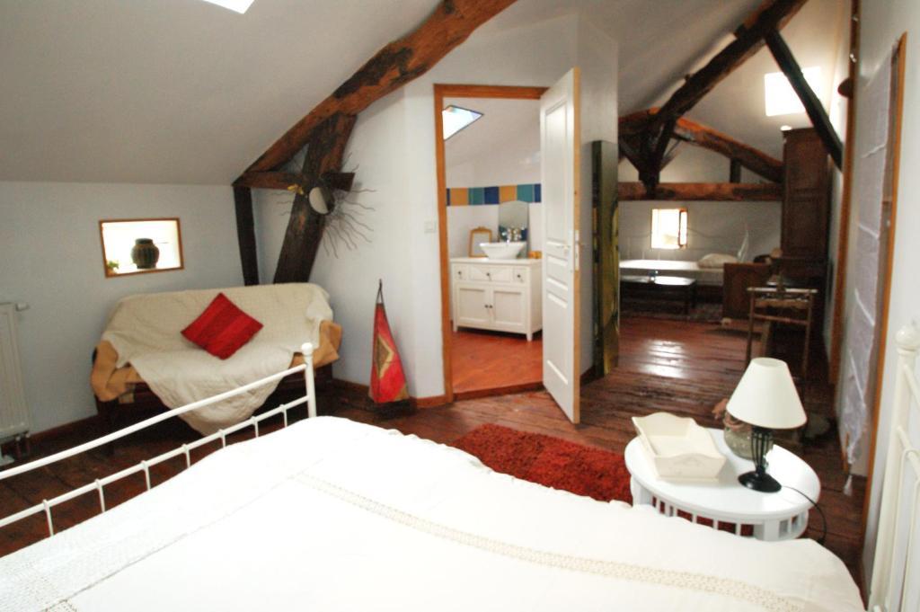 Chambres D'Hotes Domaine De La Rose Des Vents Castelnau-sur-l'Auvignon Ruang foto